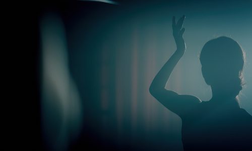 ©EricRussellPictures-RedHand-00001