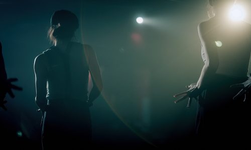 ©EricRussellPictures-RedHand-00013